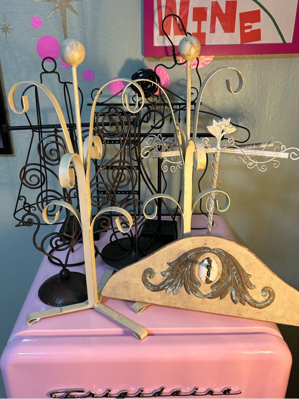 HUGE LOT OF JEWELRY DISPLAY ORGANIZERS 10 COOL PIECES